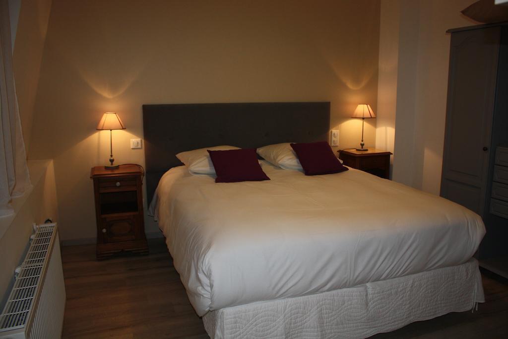 Chambres D'Hotes Noir Lion Péronne Habitación foto